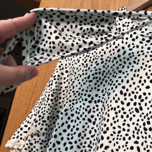 ruffle shirt polka dot shirt XL NWT Reb in J. White black exaggerated ruffle top - Picture 10 of 16